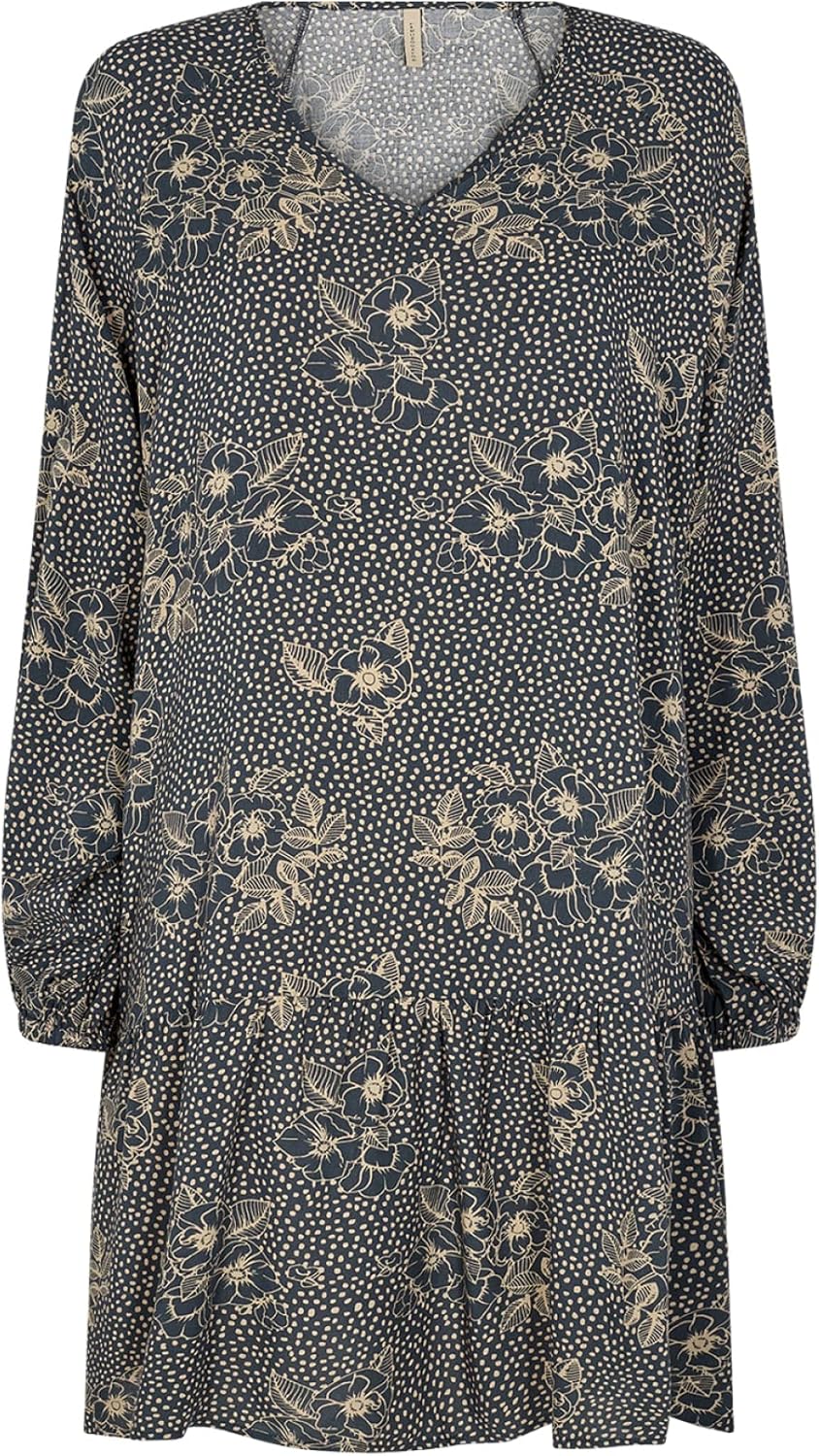 Pavo Monitor Arm installed on a wooden office desk