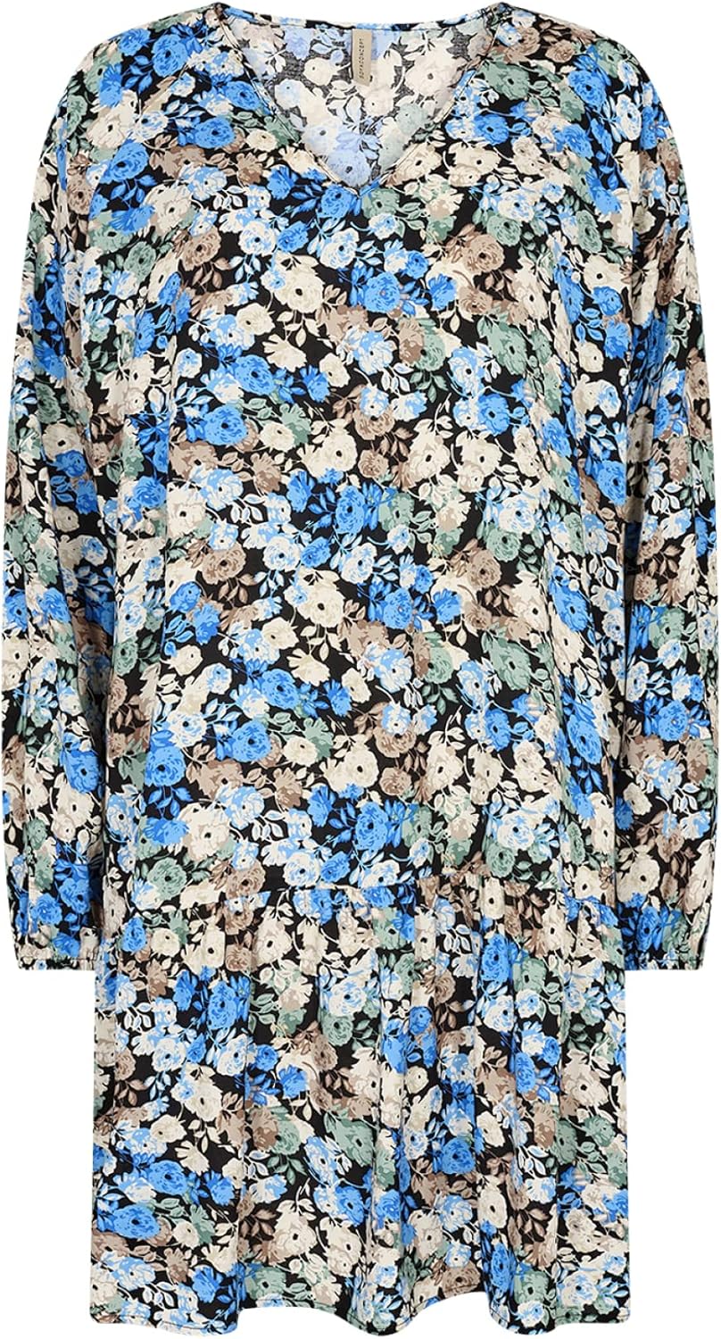 Pavo Monitor Arm installed on a wooden office desk